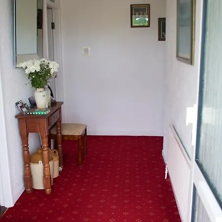 Castleview House 3*